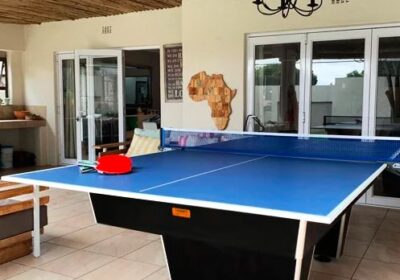 United-King-Pool-Table-with-table-tennis-top-cover.1