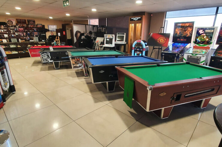 Pool-Tables